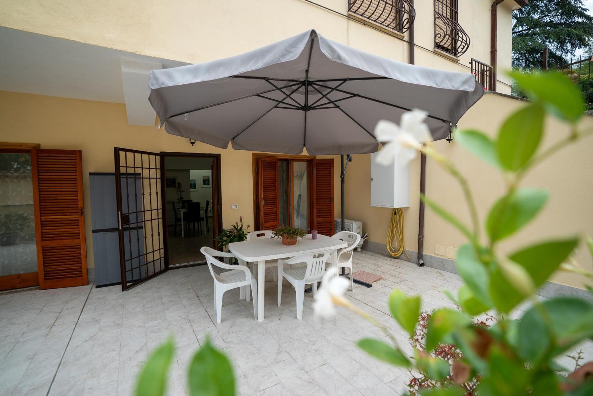 Bed and Breakfast La Dolce Sosta Campagnano Di Roma Exterior foto