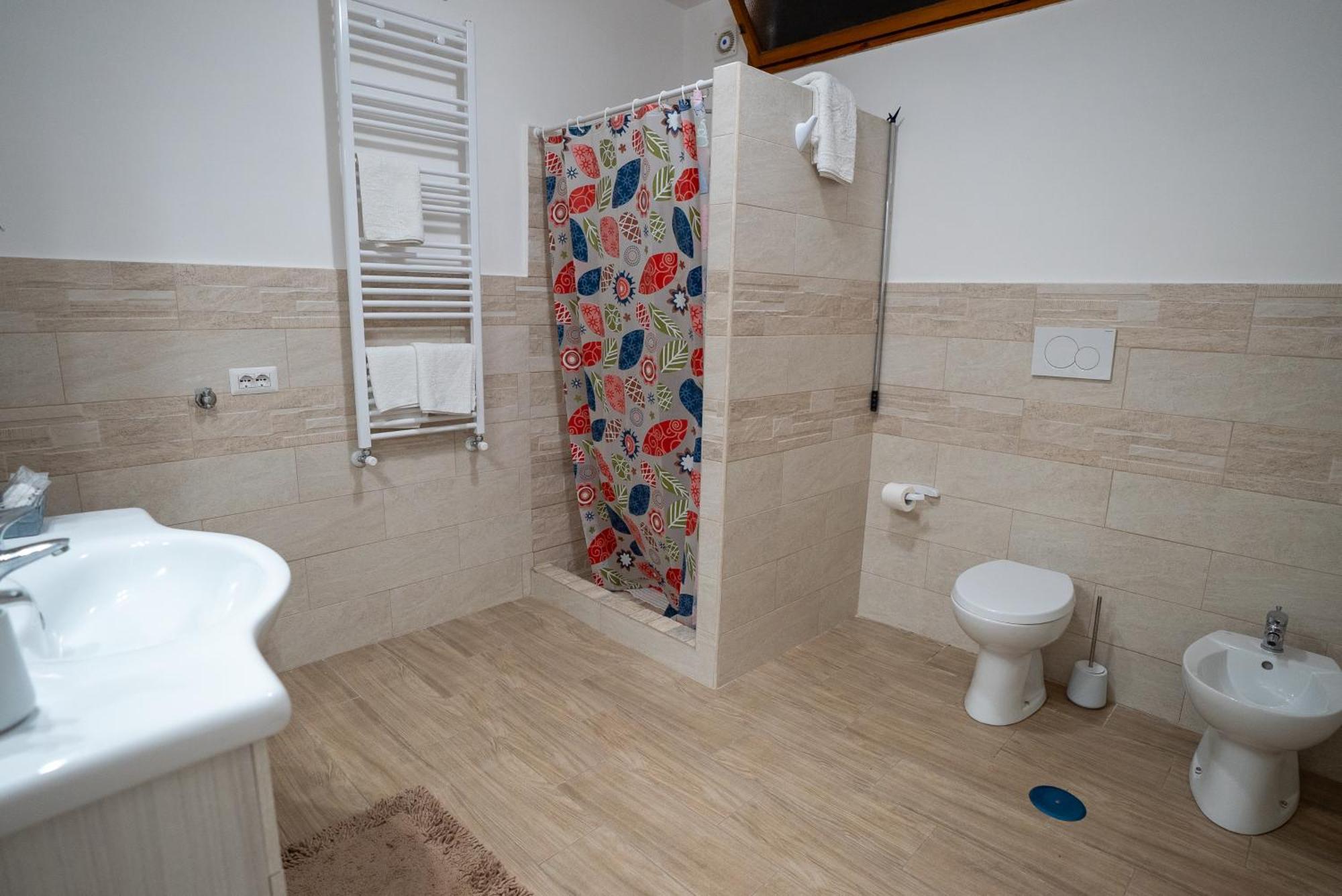 Bed and Breakfast La Dolce Sosta Campagnano Di Roma Exterior foto